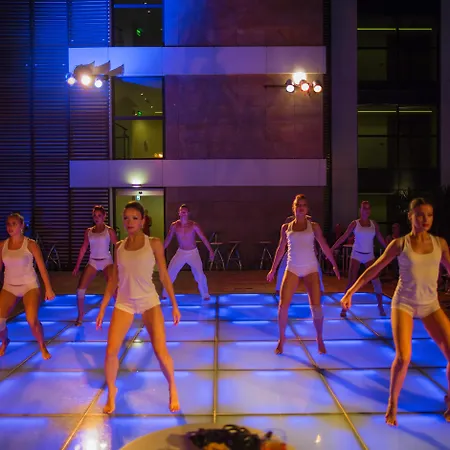 Station touristique Blue Only Adult 16 5*