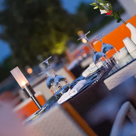 Station touristique Blue Only Adult 16 Sidé