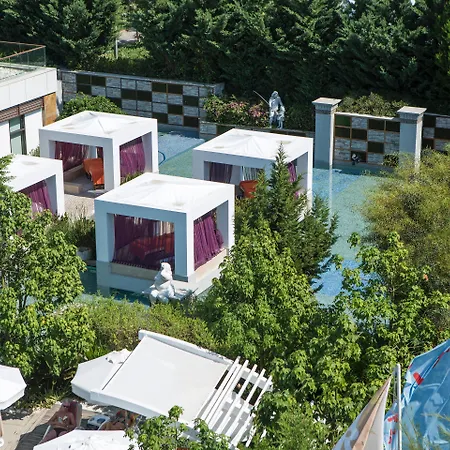 Resort Blue Only Adult 16